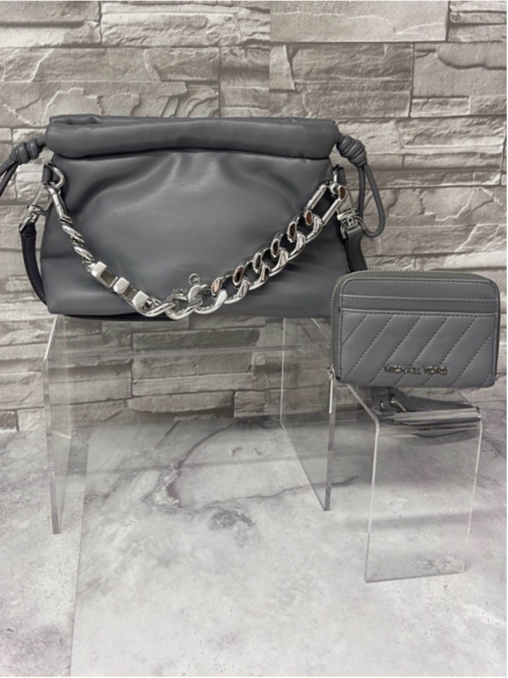 Michael Kors Lina XS Drawstring Crossbody Soft Plush Leather Heather Gray Set - Picture 3 of 16